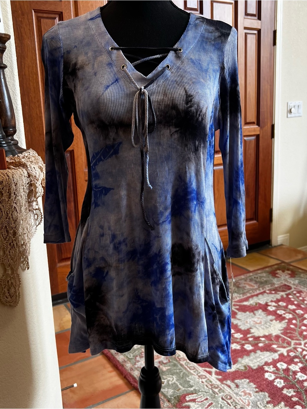 Vintage Impulse California Top Small Blue Tie Dye Abstract Artsy Lace Up V Neck